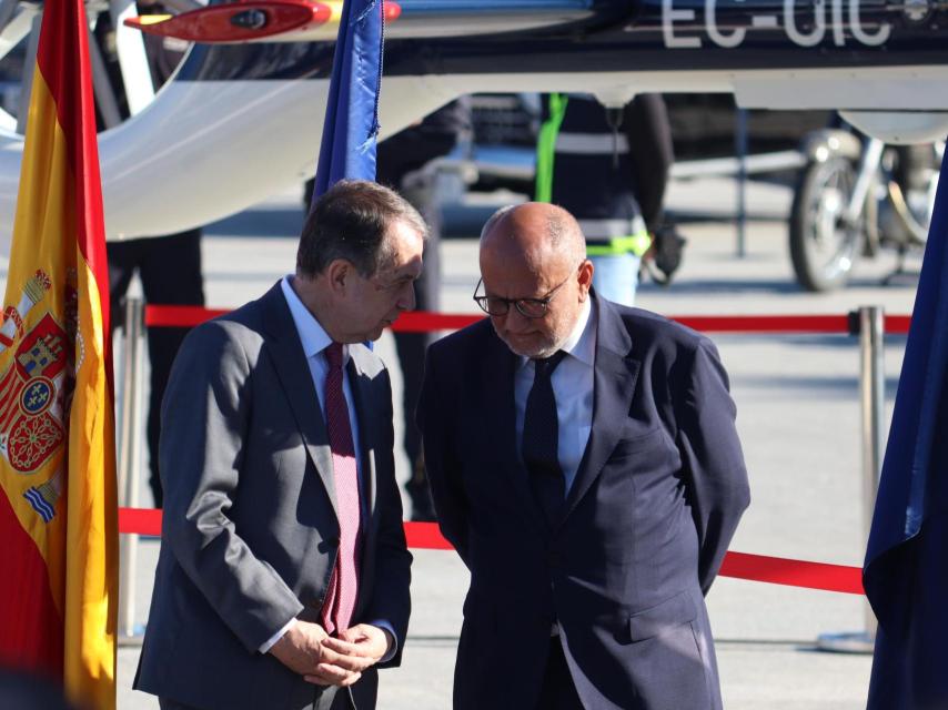 Abel Losada y Abel Caballero, en la inauguración del Día del Patrón de la Policía Nacional en Vigo