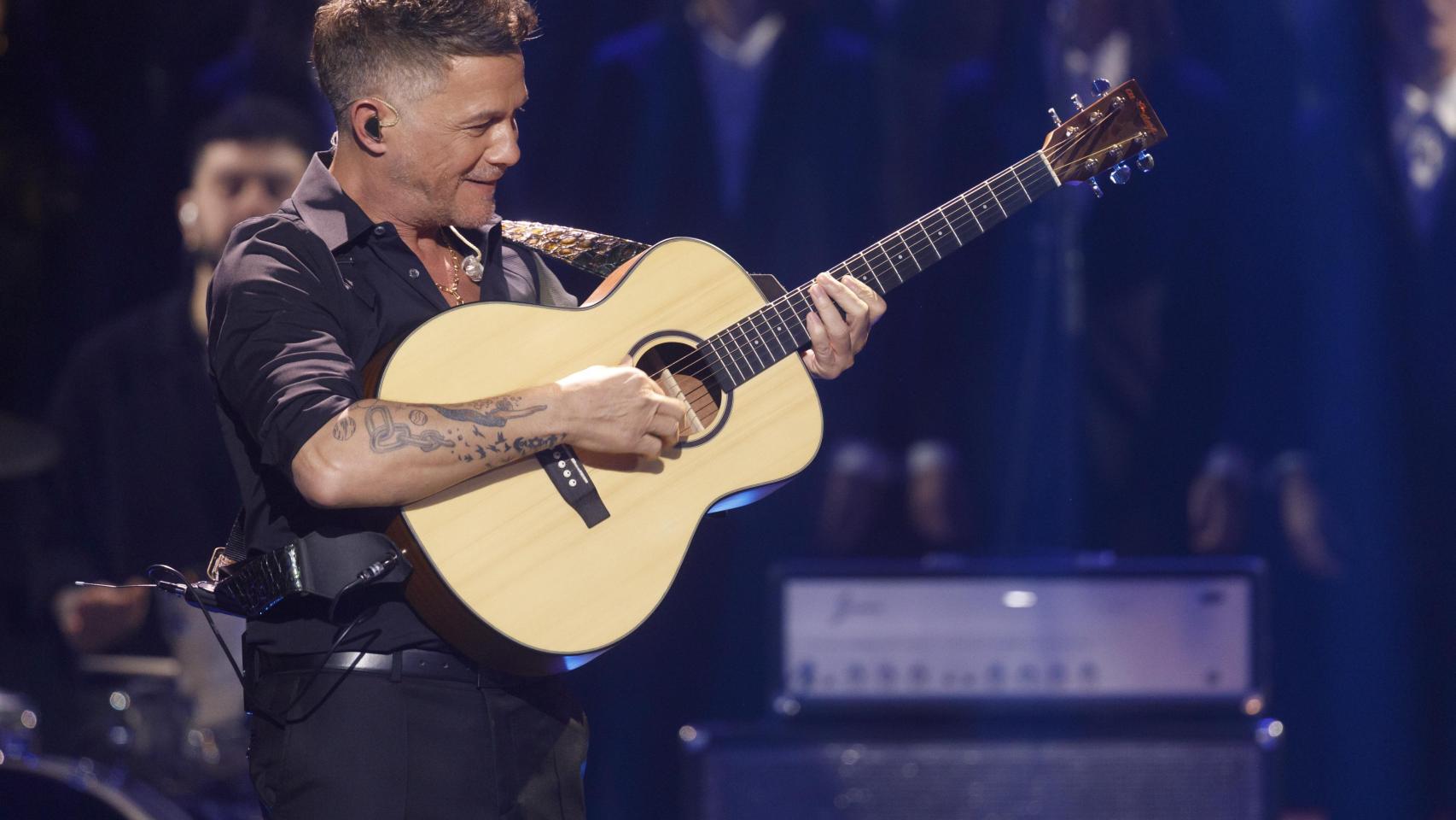 Alejandro Sanz durante una de sus actuaciones