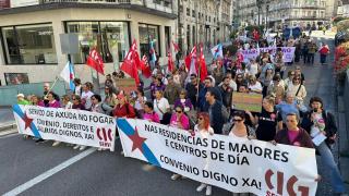 Manifestación de trabajadoras de SAF, centros de día y residencias privadas en demanda de mejores condiciones laborales y salariales.