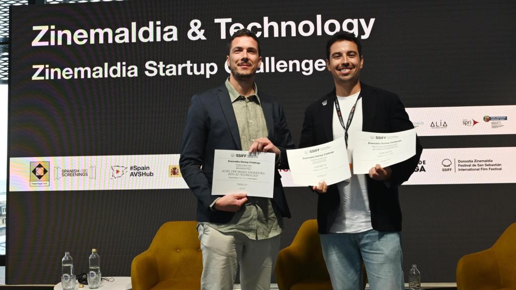 Raoul Peltier, CEO de AnthroTek, startup ganadora en la categoría 'Mejor proyecto europeo' y Felipe Ortiz, CEO de Quickets, startup ganadora en 'Mejor proyecto español' y 'Mención al emprendimiento'.