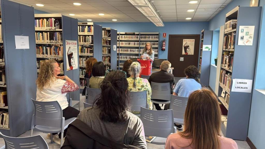 Una actividad en la biblioteca de Mojados.