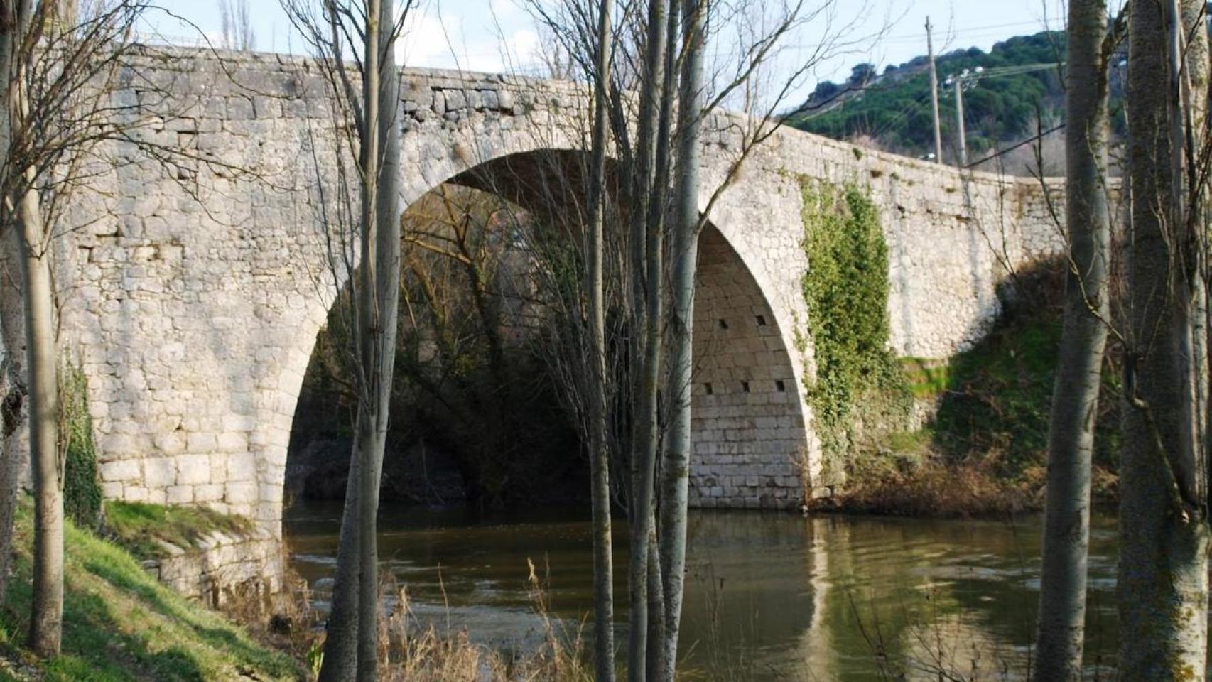 Imagen de uno de los puentes de Cogeces de Íscar y Megeces.