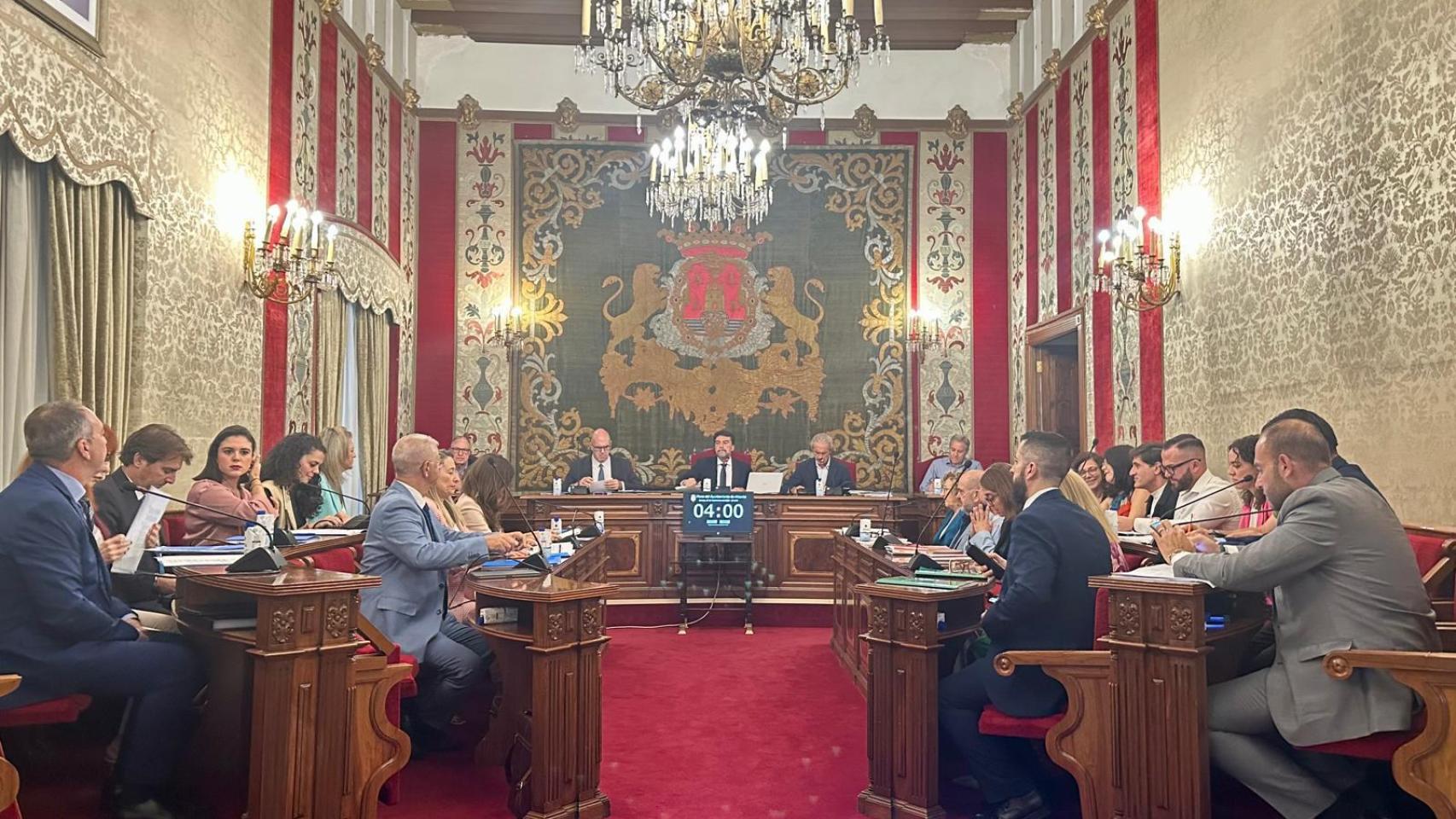 El pleno de este jueves en Alicante.
