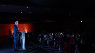 El presidente de Aragón, Jorge Azcón, en su discurso en la gala de aniversario de EL ESPAÑOL DE ARAGÓN