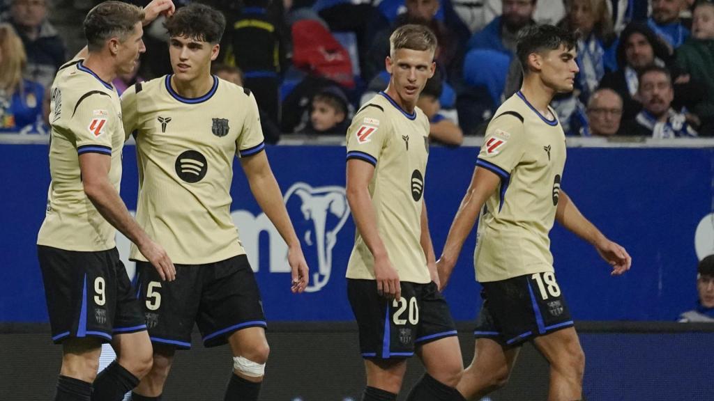 Los jugadores del Barça celebran un gol contra el Oviedo.