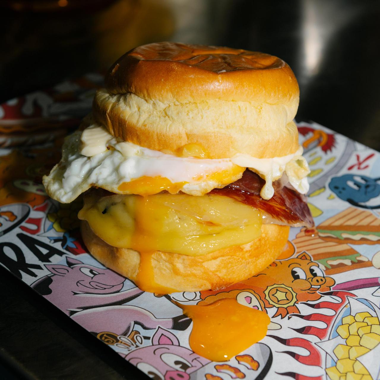 Las hamburguesas son uno de los platos fuertes de la propuesta.