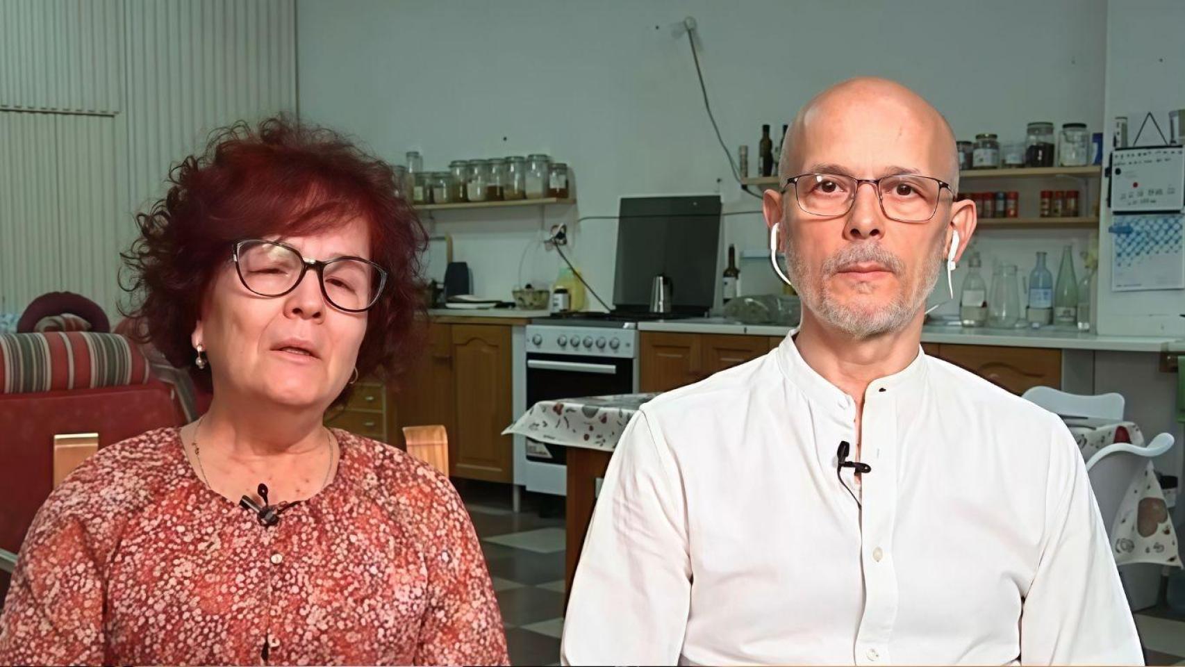 María y Fulgencio, víctimas de okupación, cuentan su caso en televisión.