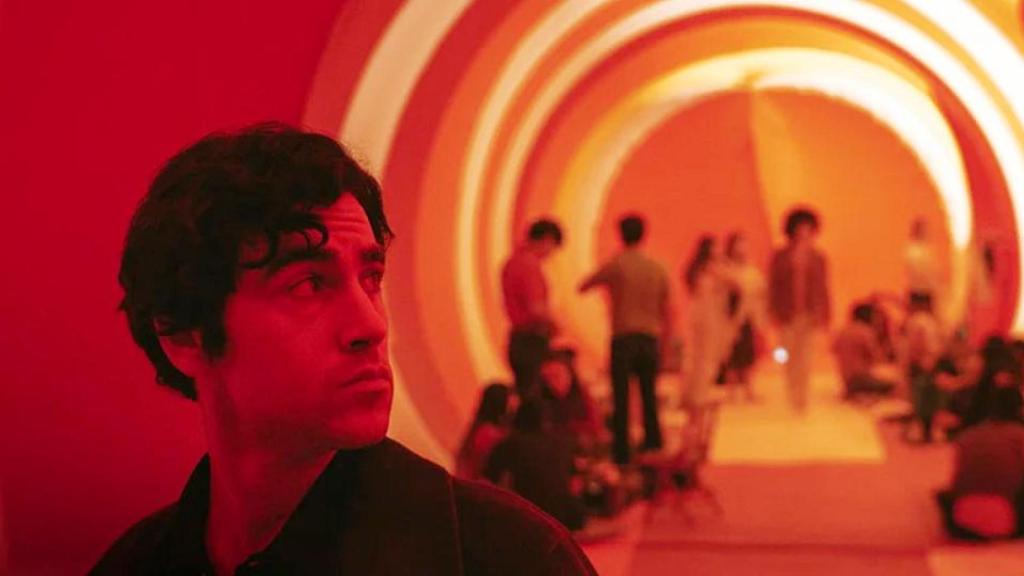 Álex Monner es Marc Ribó en 'La Ruta. Vol. 2: Ibiza'.