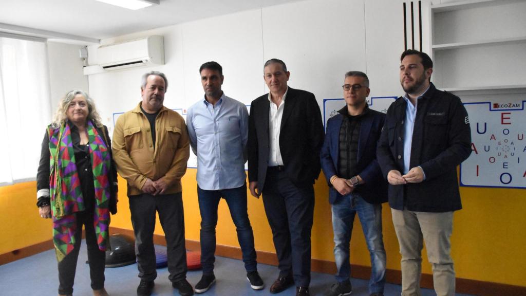 El alcalde de Zamora, Francisco Guarido; y el presidente de la Diputación de Zamora, Javier Faúndez, visitan el centro