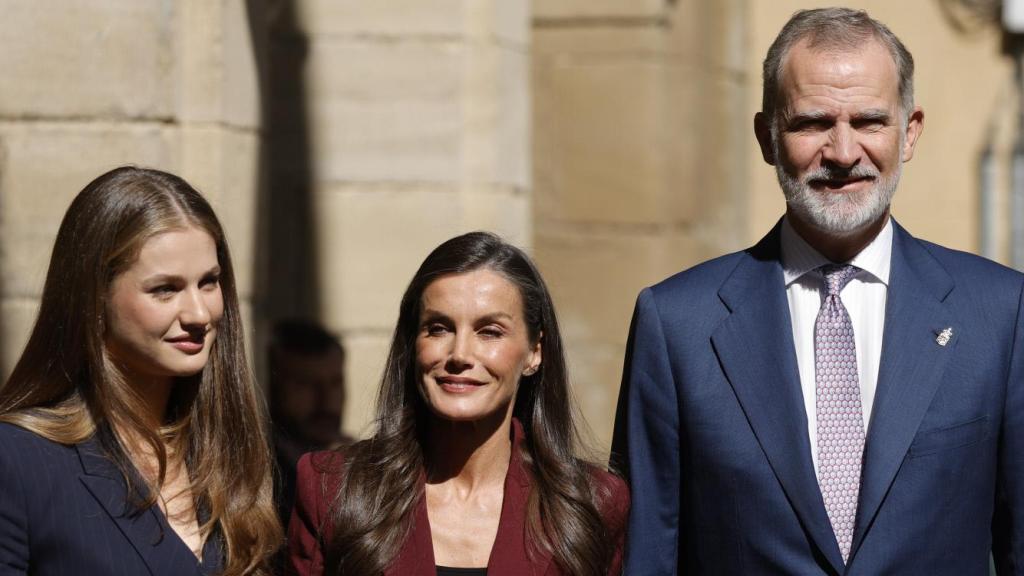 Los reyes Felipe VI y Letizia, junto a la princesa Leonor, en Pamplona el 26 de septiembre de 2025.