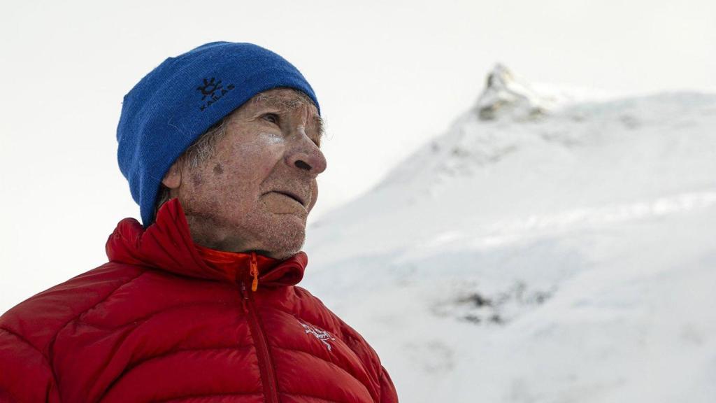 El abulense Carlos Soria llega a la cumbre del Manaslu