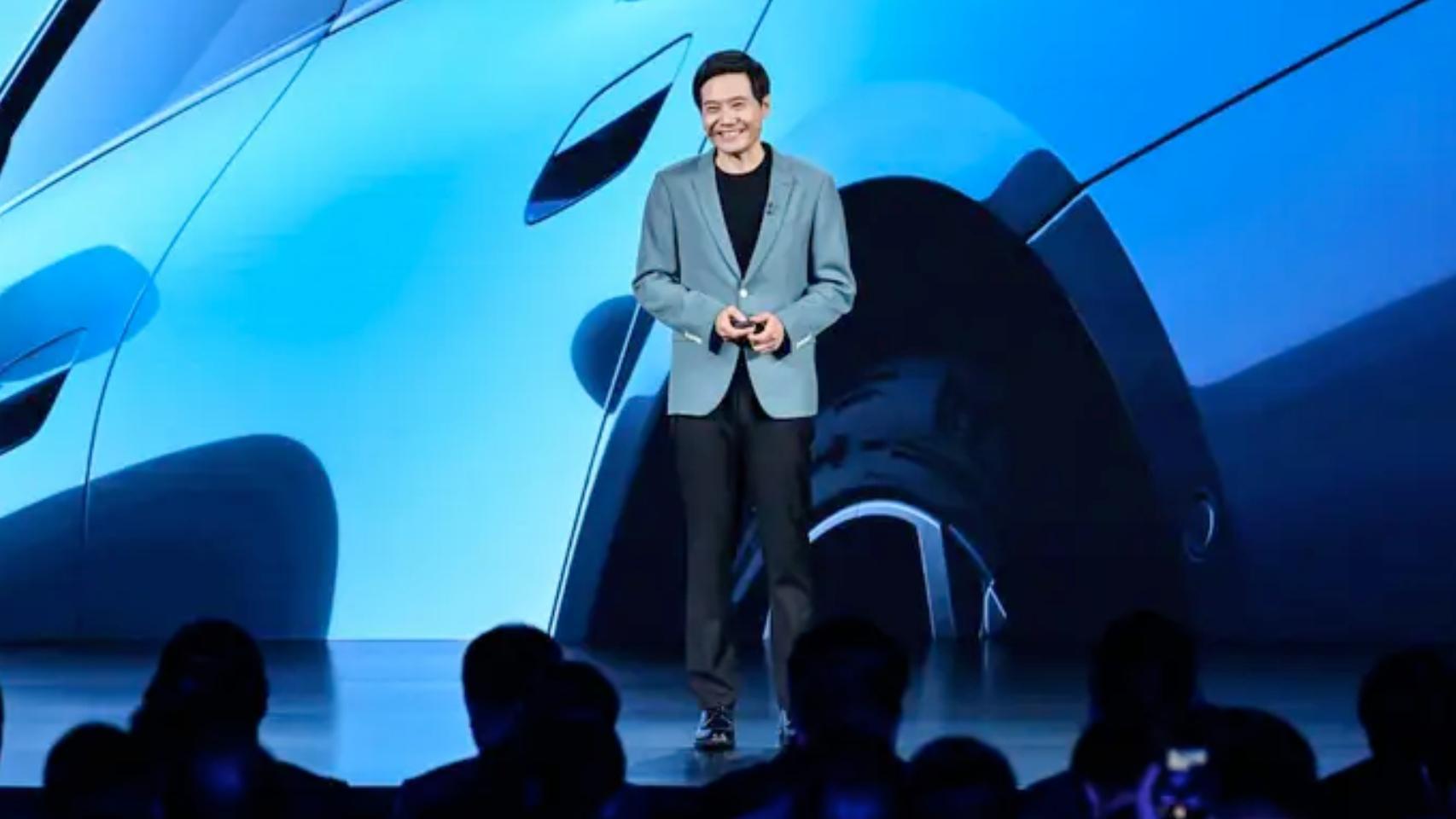 Lei Jun en un escenario