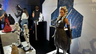 Los rincones más curiosos de la Comic Con de Málaga: la habitación de 'Toy Story' o el guantelete de oro