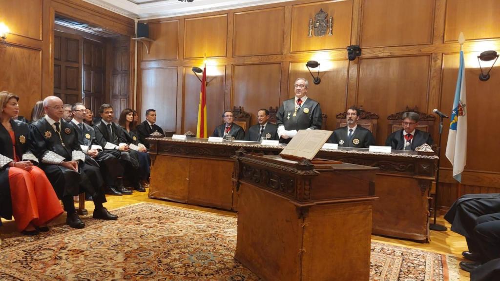 Imagen de la toma de posesión del nuevo presidente de la Audiencia de Pontevedra.