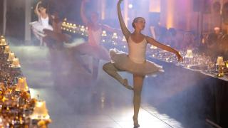 Una de las actuaciones en la gala del Museo del Automóvil y la Moda de Malaga