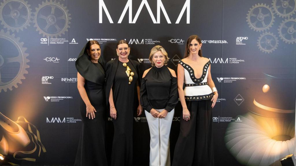Elvira Carrera, Esperanza Gonzalez, Carmen Sanchez y Mar Gonzalez