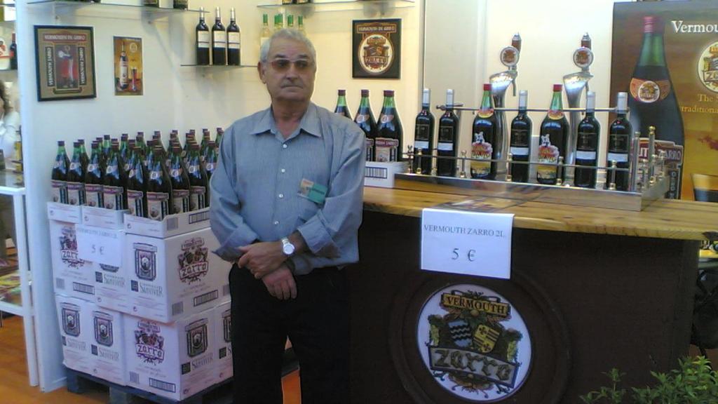 Carlos Muñecas padre, creador del Vermut Zarro.