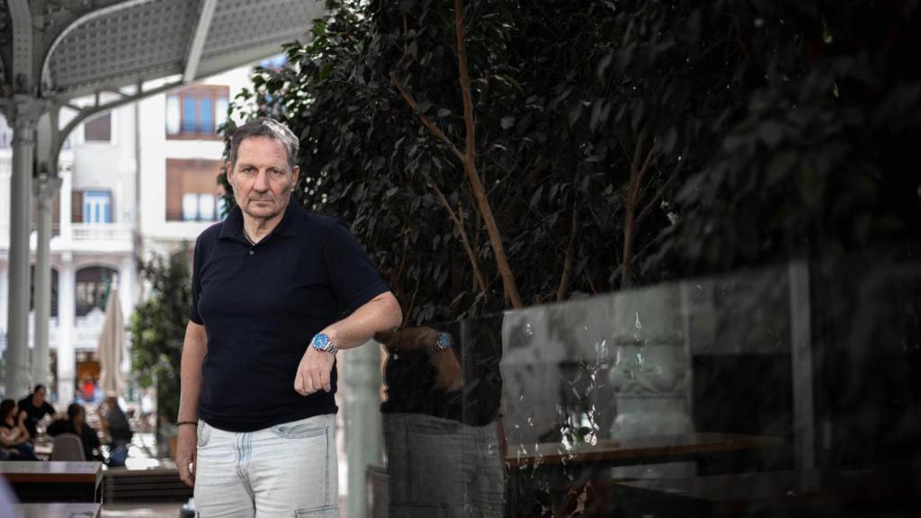 Christian Lesaec posa antes de su entrevista con El Español. Biel Aliño