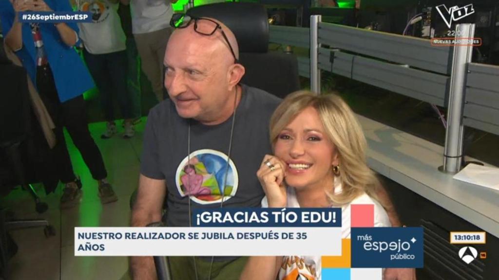 Susanna Griso y el realizador de 'Espejo Público'.