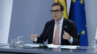 El ministro de Economía, Carlos Cuerpo durante la rueda de prensa tras el Consejo de Ministros celebrado en La Moncloa, Madrid, este martes