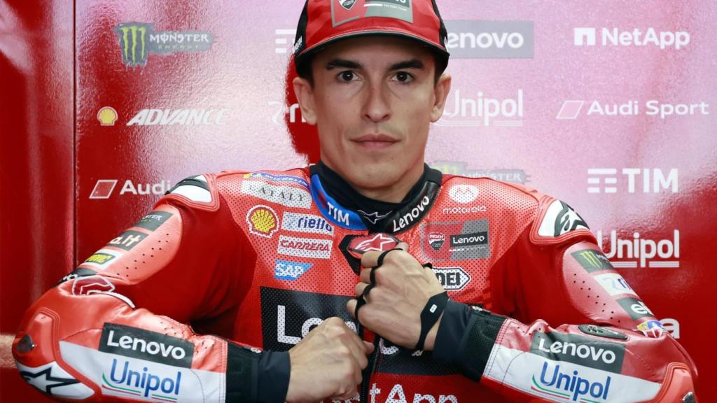 Marc Márquez, en el box de Ducati