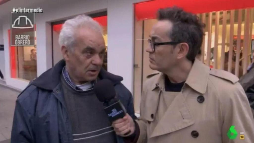 Un jubilado ante los micrófonos de 'El Intermedio'.