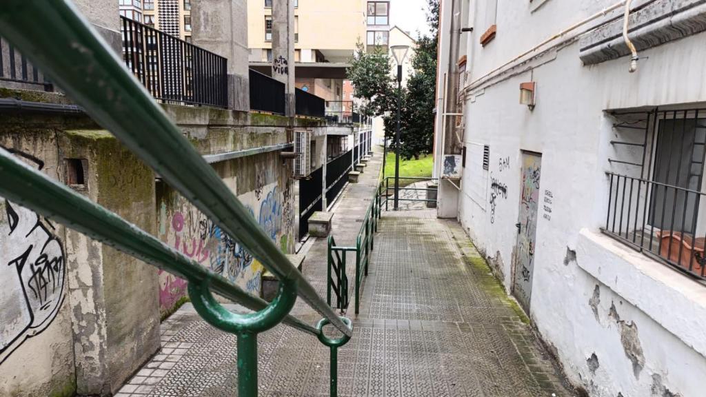 Un rincón del barrio de Solokoetxe (Bilbao) próximo a donde estalló la pelea entre bandas el pasado fin de semana,