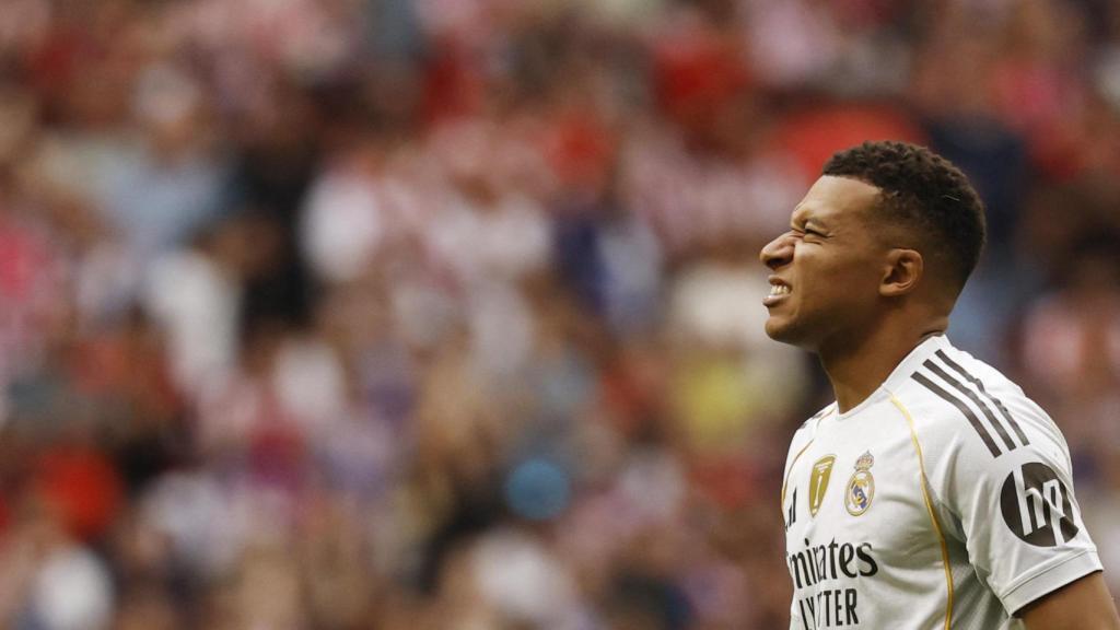 Kylian Mbappé se lamenta en el partido ante el Atlético.
