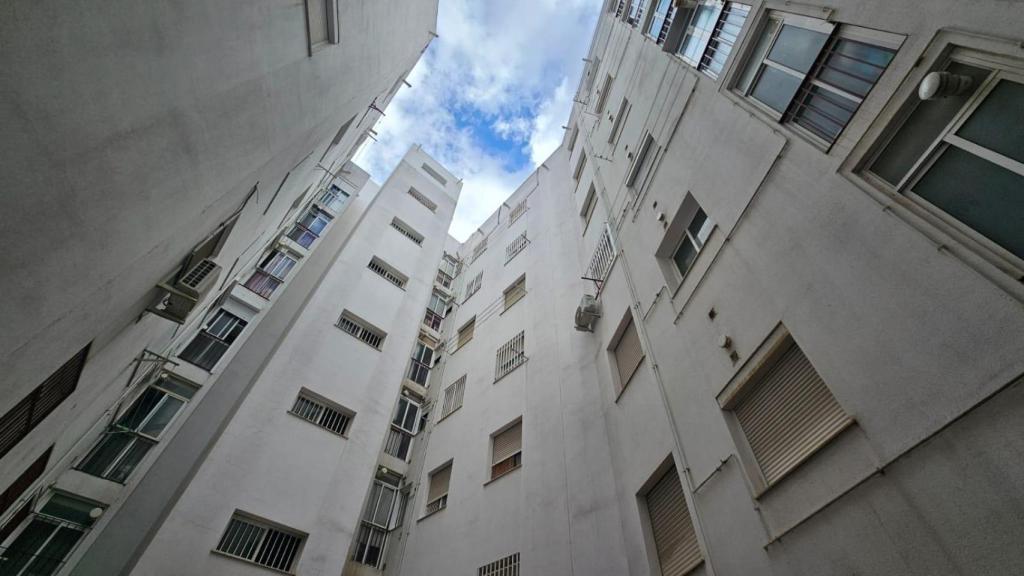 El patio de luces del edificio donde se ha producido el crimen.