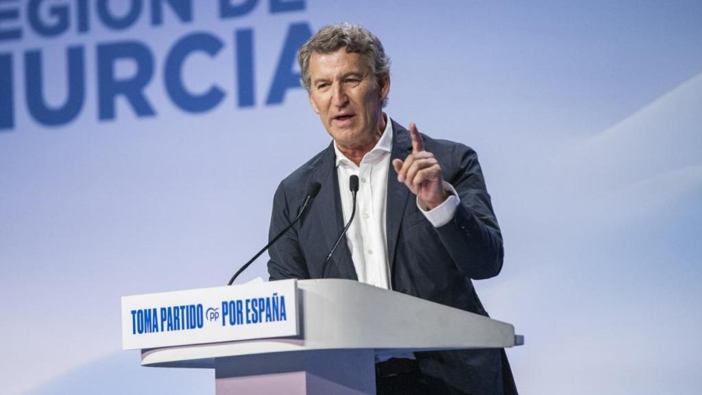 Feijóo, durante la presentación de sus propuestas en Murcia.