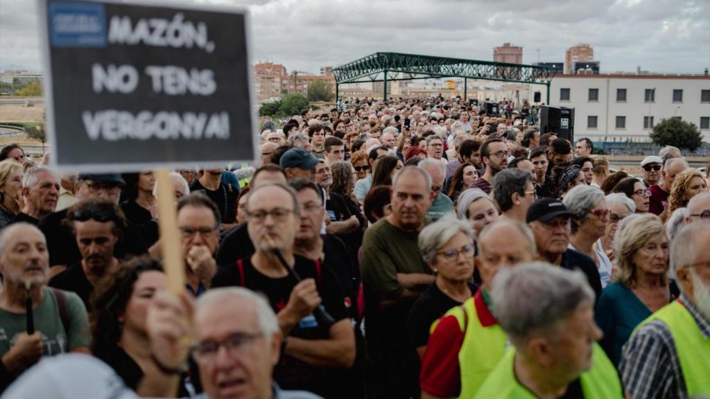 Undécima manifestación contra Mazón por la gestión de la dana. Jorge Gil / EP