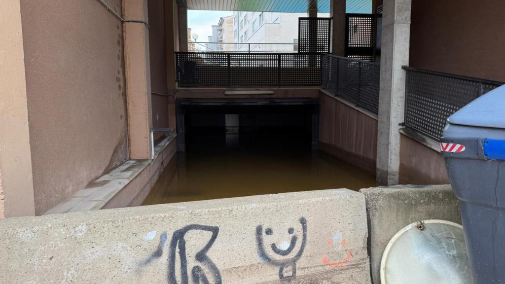 Un garaje de Cuarte de Huerva anegado por las lluvias