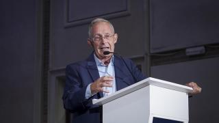 Ángel Carracedo, director ejecutivo de la Fundación Pública Galega de Medicina Xenómica del Servizo Galego de Saúde (SERGAS) y catedrático de la Universidad de Santiago (USC), durante su intervención bajo el título ''; en la apertura del VI Observatorio de la Sanidad 'Una nueva forma de entender la salud'.