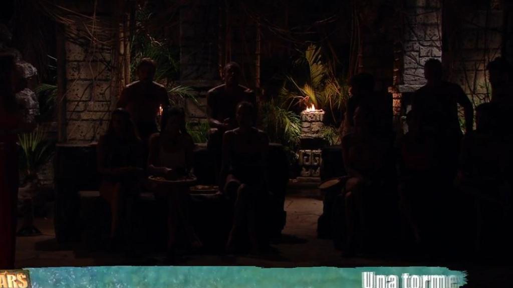Los concursantes, a oscuras en la Palapa de 'Supervivientes: All Stars'.
