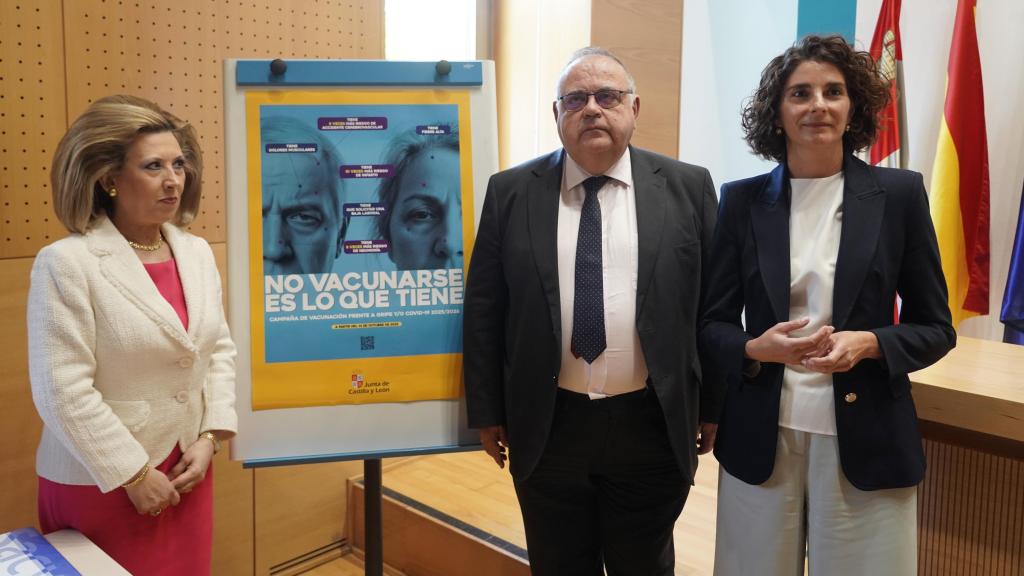 El consejero de Sanidad, Alejandro Vázquez, presenta la campaña de vacunación 2025-2026 de la gripe, la Covid-19 y el VRS en Castilla y León, este lunes