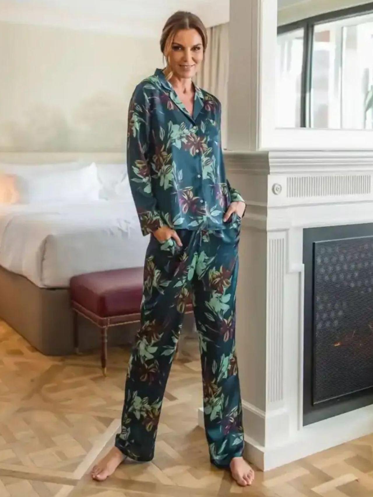 Mar Flores en su dormitorio.