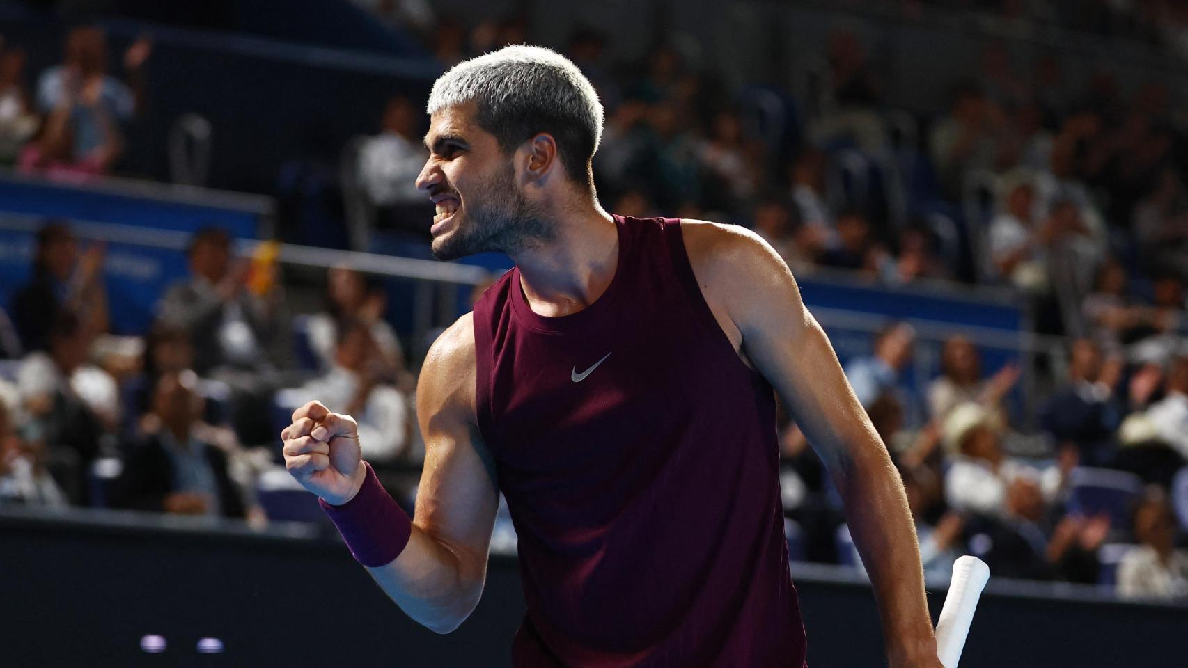 Carlos Alcaraz celebra un punto contra Ruud.