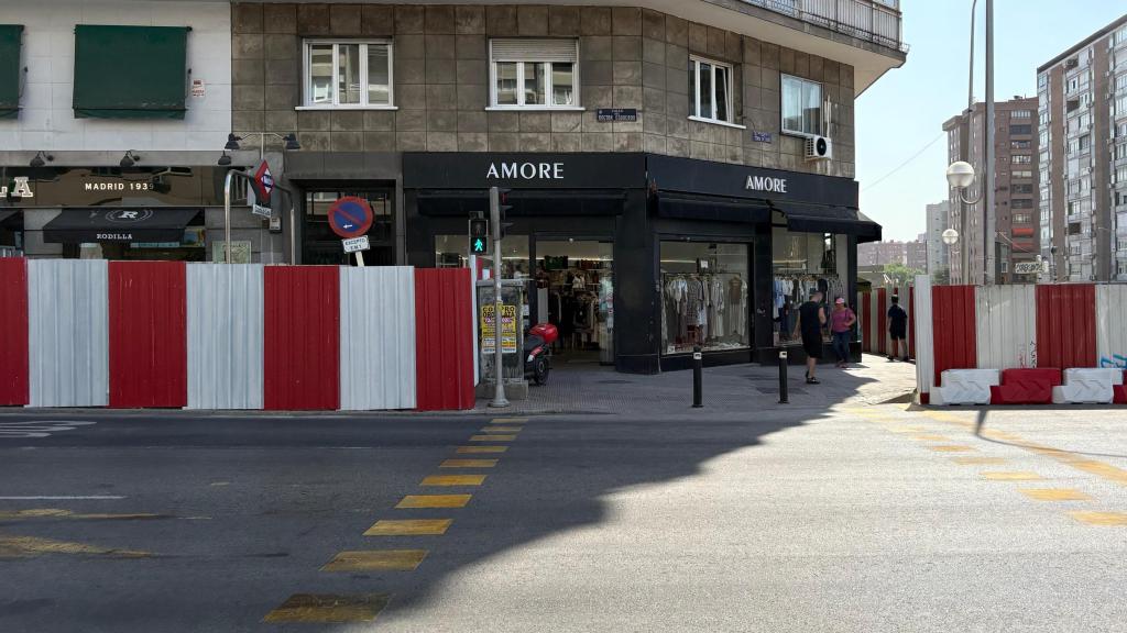 Estado de la calle Doctor Esquerdo, donde se encuentra el quisoco, hace unos meses.