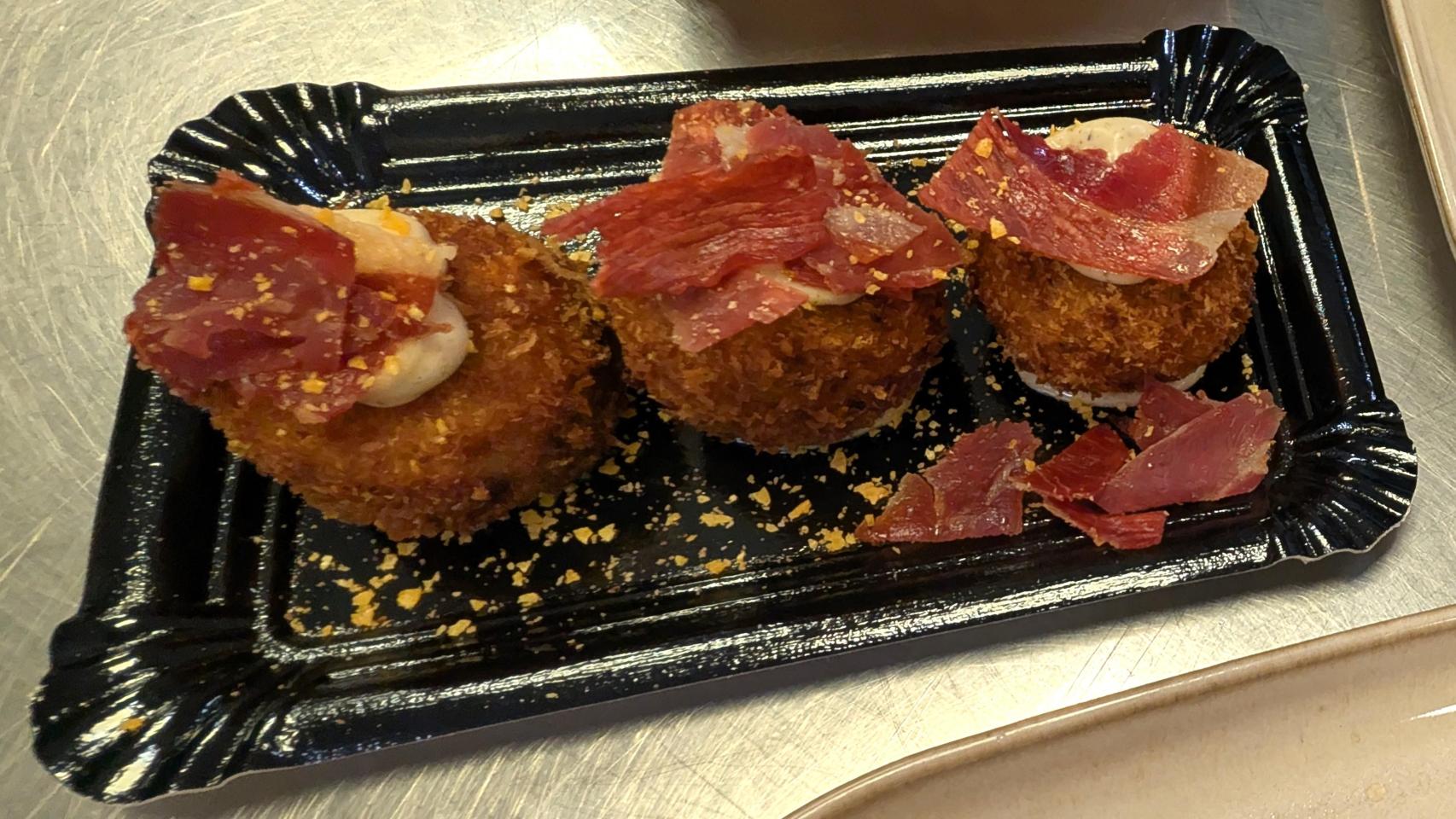 Las croquetas de Agustín y Claudia que les han llevado a ganar el primer concurso popular de Alicante.
