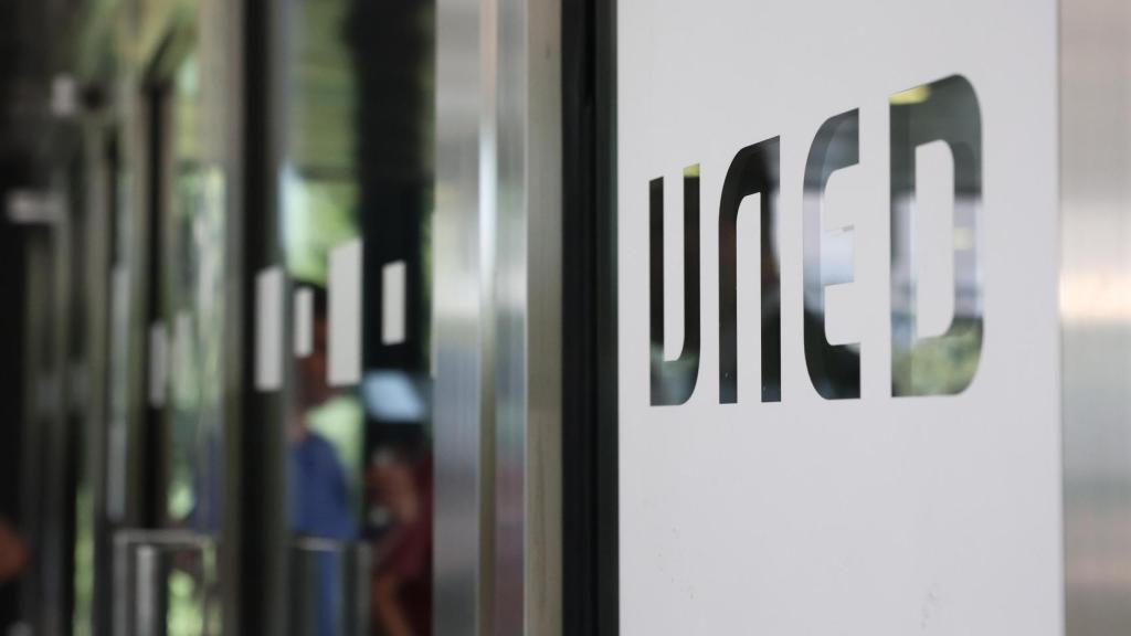 Fachada de la Facultad de Educación de la Universidad Nacional de Educación a Distancia (UNED) en Madrid.