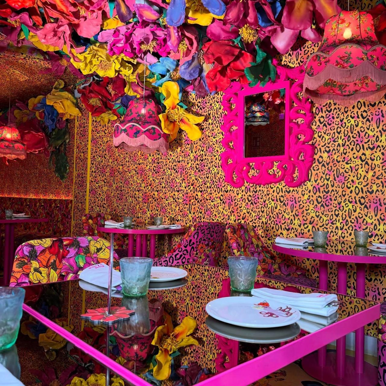 El interior del restaurante madrileño Rosi La Loca.