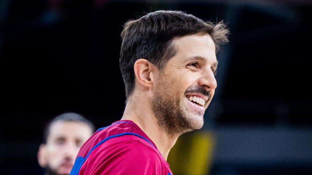 Nicolás Laprovittola, con el Barça de basket.