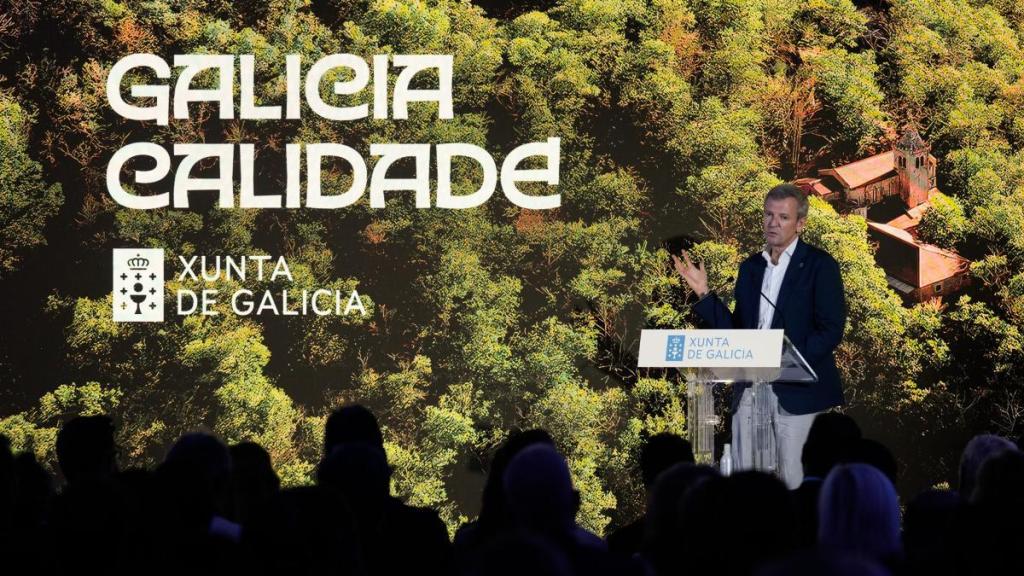El presidente de la Xunta de Galicia, Alfonso Rueda, durante la presentación de su nueva campaña turística.