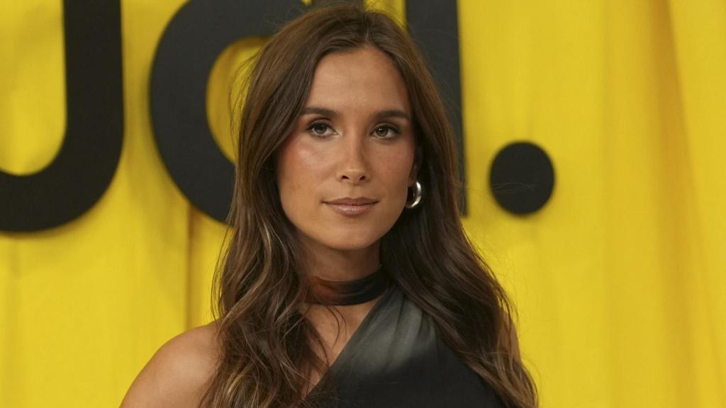 María Pombo en el photocall de la firma Desigual.