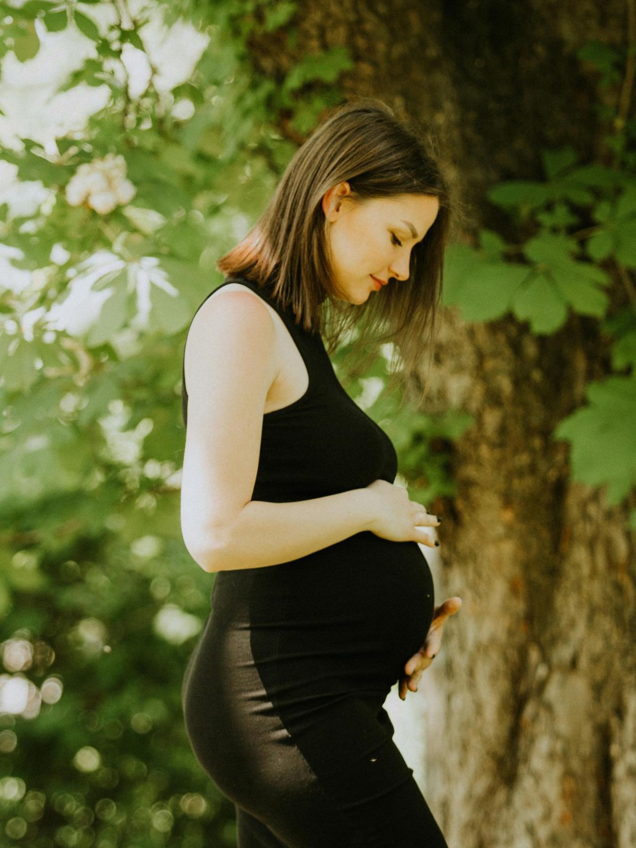 Imagen de archivo de una chica embarazada.