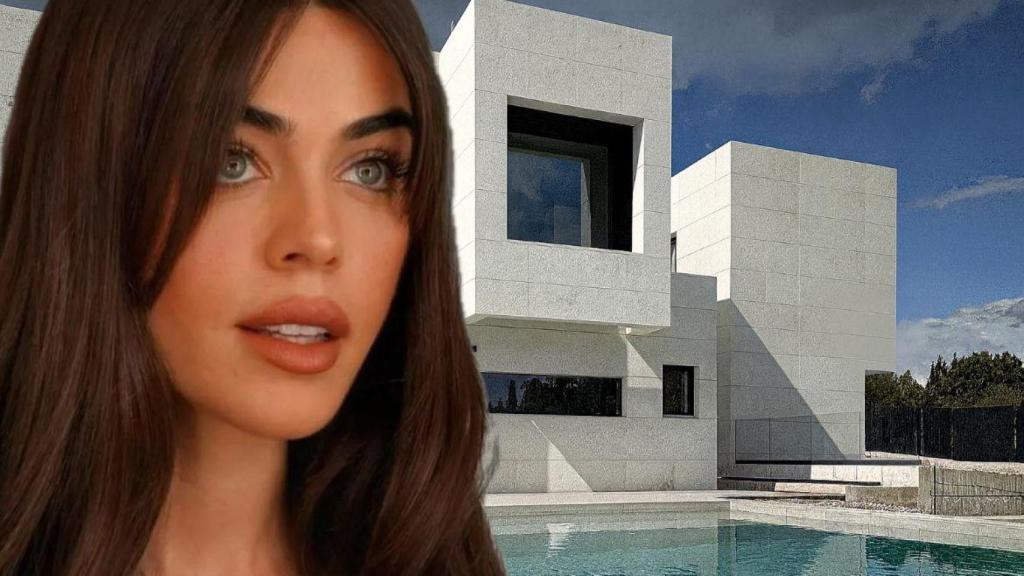 Violeta Mangriñán y la fachada de su casa.