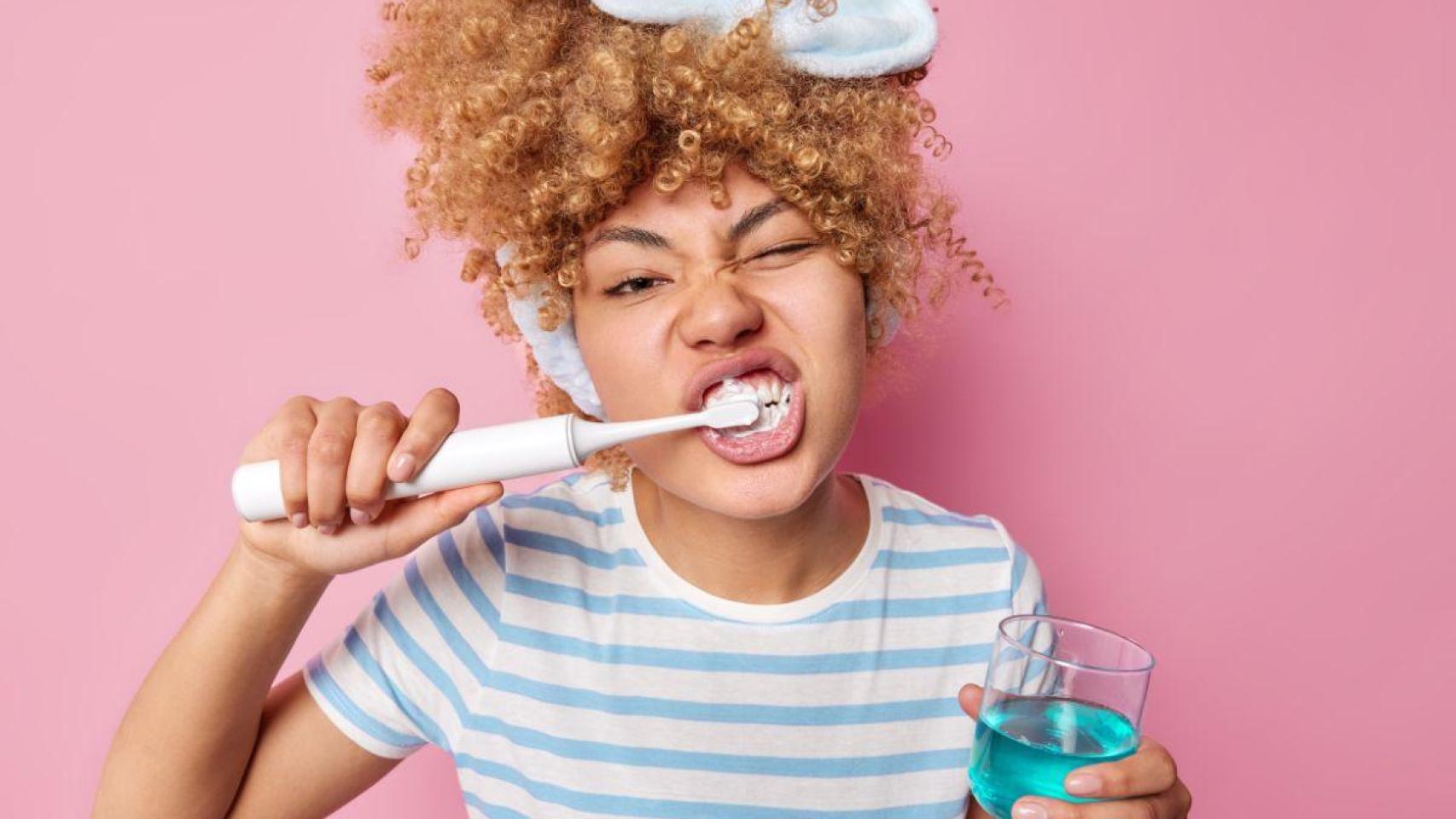 ¿Cada cuánto cambias tu cabezal del cepillo de dientes eléctrico?: esta es la frecuencia que los expertos recomiendan