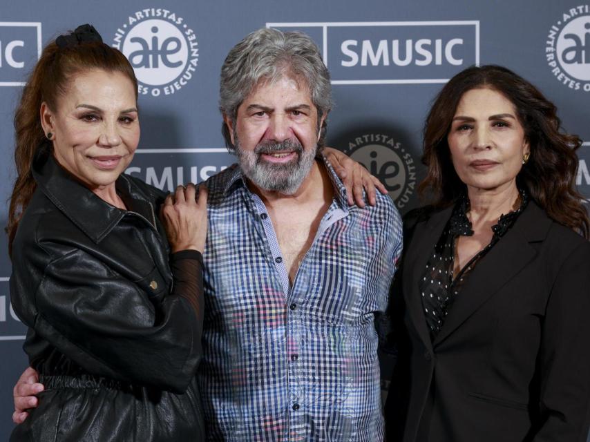 Según la doctora Lola Sopeña, Toñi se ha hecho un 'full face'.