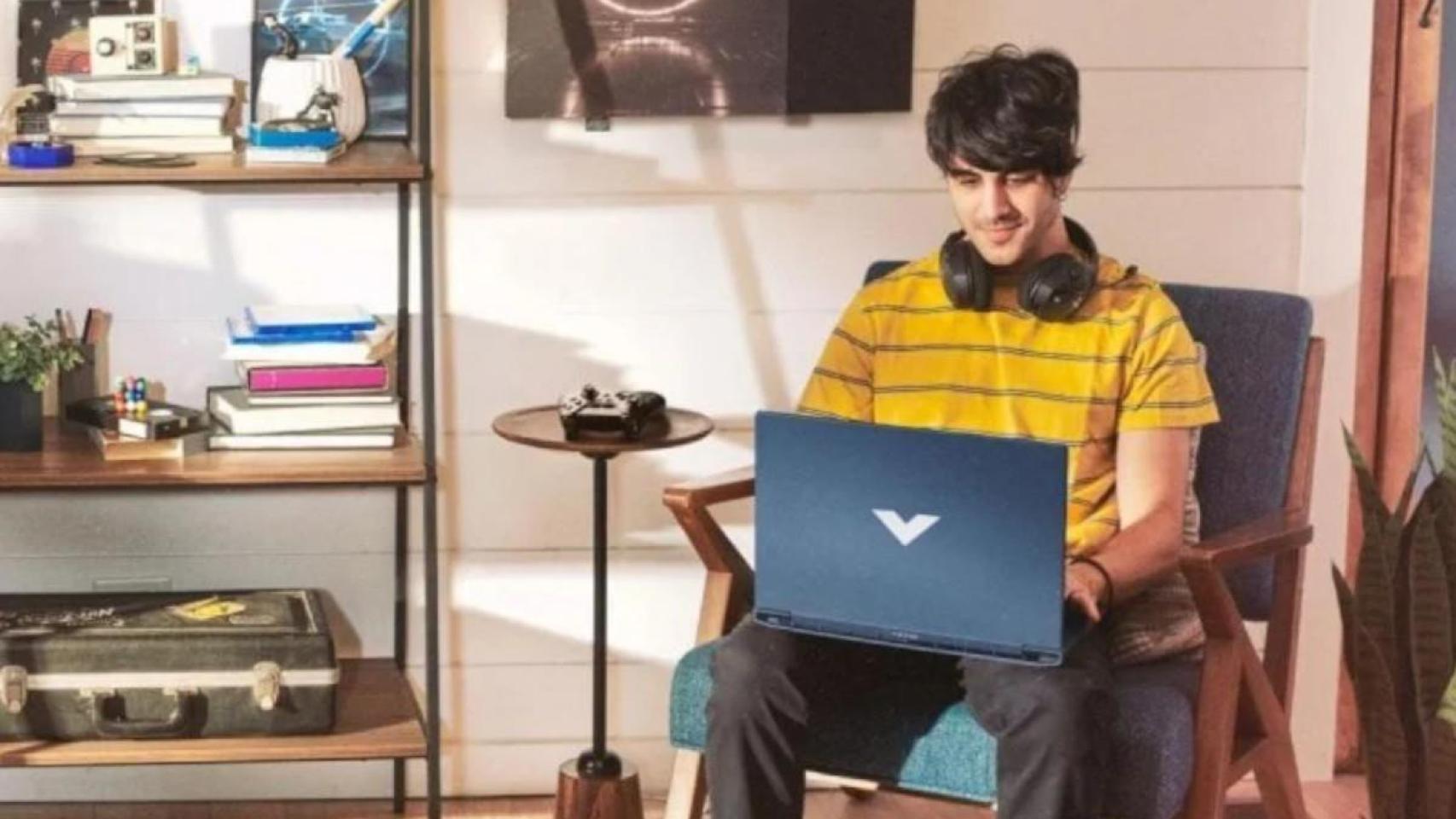 Parece un portátil normal, pero es una bestia del gaming: El HP Victus está rebajado a 1039 € (antes 1399 €)