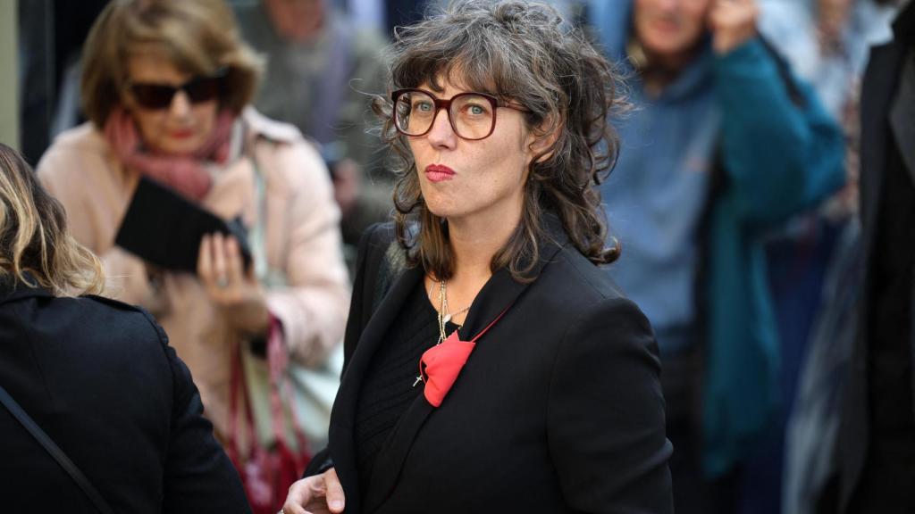 Claudia, hija de Claudia Cardinale, en el funeral de su madre.